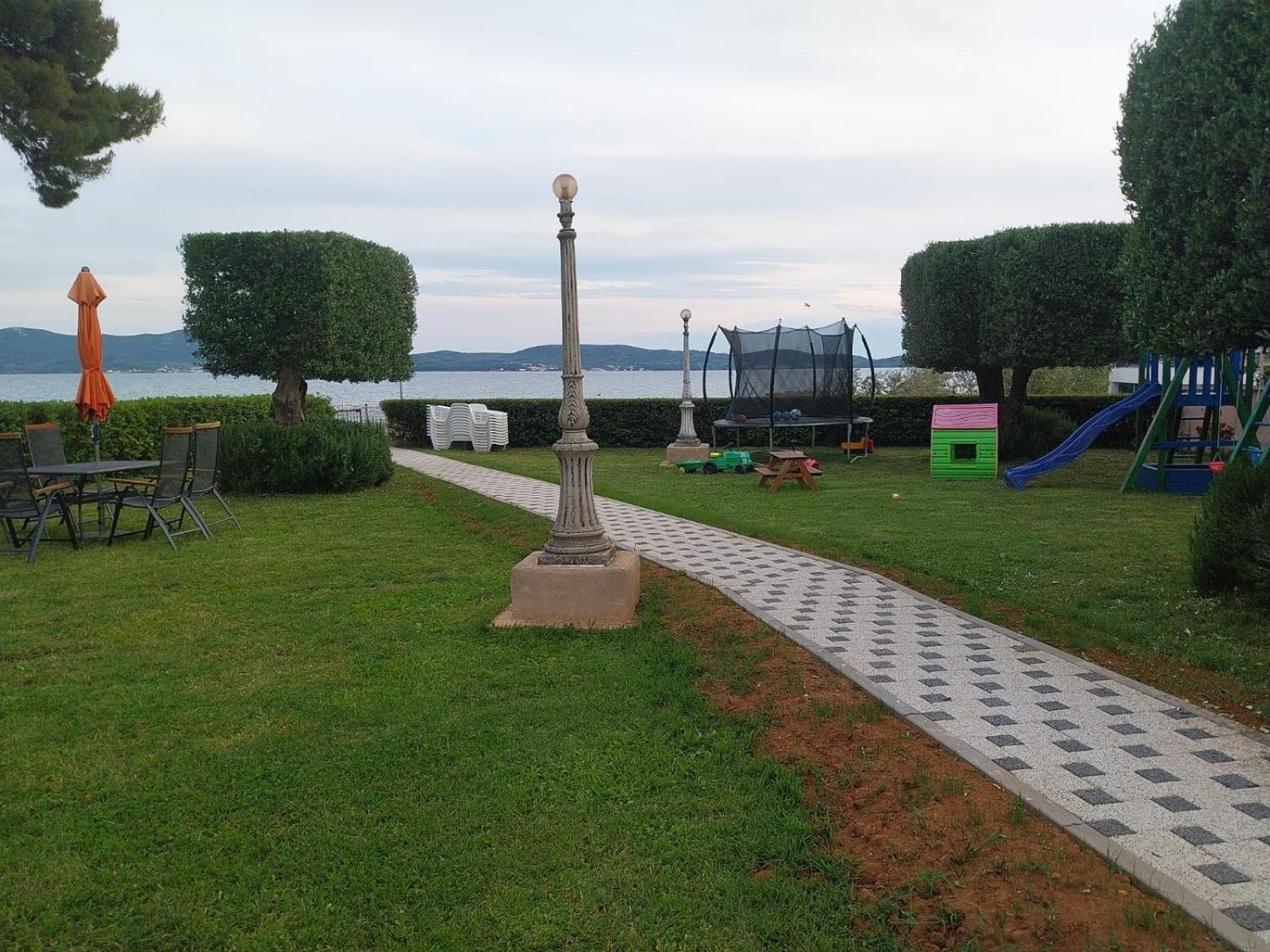 Apartments Becky On A Sandy Beach Without Crowd Sukošan Eksteriør billede