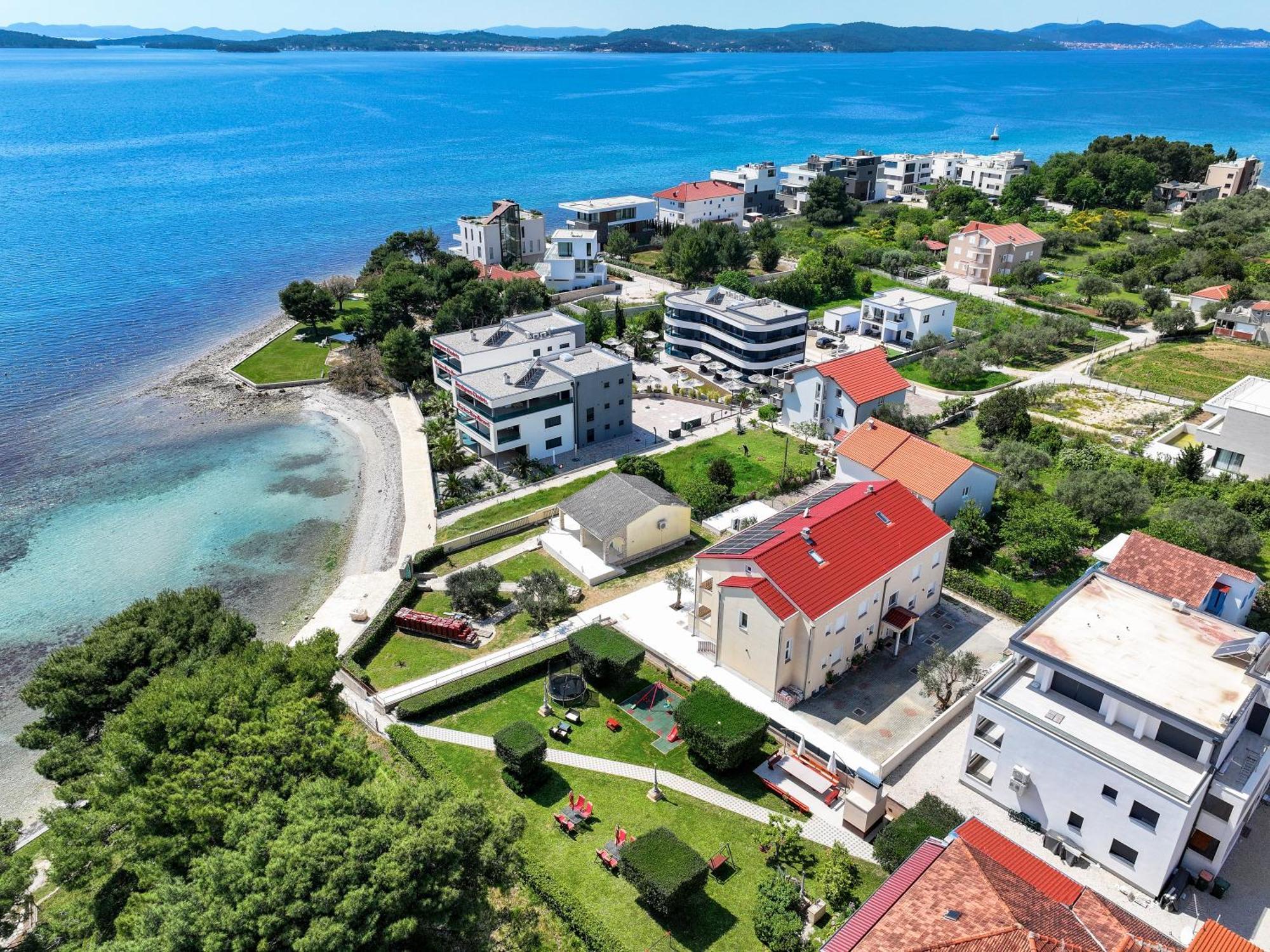 Apartments Becky On A Sandy Beach Without Crowd Sukošan Eksteriør billede